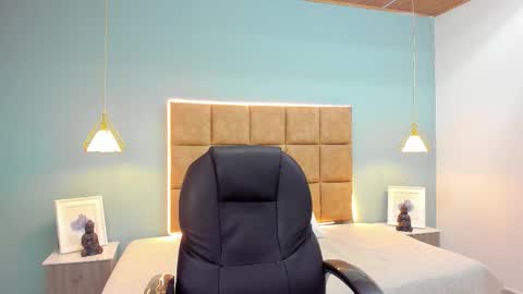 Snapshot of santiago_russo18 chatting on October 14, 2025, 9:15 pm santiago_russo18 online show from October 14, 2025, 9:15 pm