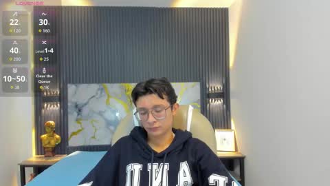 Snapshot of santiago_russo18 chatting on October 25, 2025, 12:02 pm santiago_russo18 online show from October 25, 2025, 12:02 pm