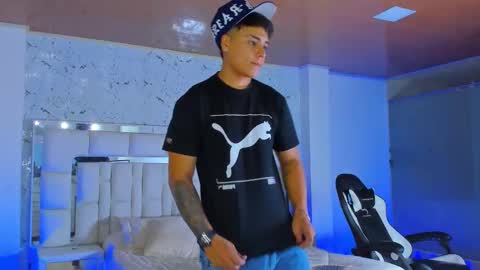 Santi Reyes online show from October 16, 2025, 1:50 am