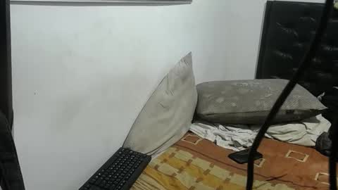 Santiago    online show from November 11, 2025, 2:17 pm