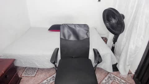 Julius Novachrono  online show from January 4, 2025, 10:34 pm