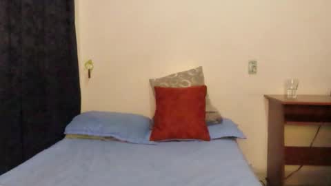 santiexxx online show from October 9, 2025, 2:42 am