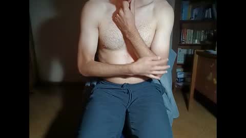 Snapshot of santifun33 chatting on April 4, 2026, 5:06 am Santiago online show from April 4, 2026, 5:06 am