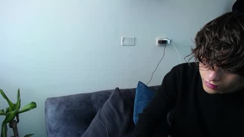 Snapshot of santii_rose chatting on December 14, 2024, 3:47 pm Santii online show from December 14, 2024, 3:47 pm
