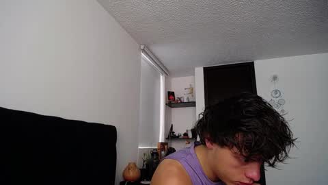 Snapshot of santii_rose chatting on December 27, 2024, 2:33 pm Santii online show from December 27, 2024, 2:33 pm