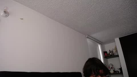 Snapshot of santii_rose chatting on March 5, 2025, 6:56 pm Santii online show from March 5, 2025, 6:56 pm