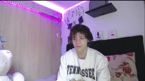 Santii online show from March 30, 2026, 1:34 pm