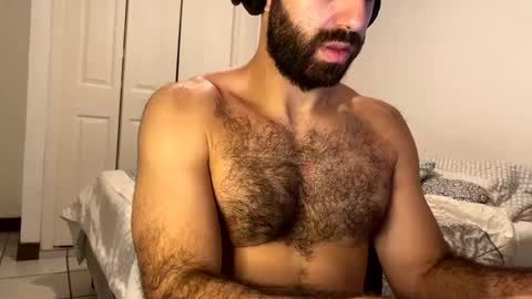 Snapshot of santopapi69 chatting on December 16, 2024, 5:49 am Papi online show from December 16, 2024, 5:49 am
