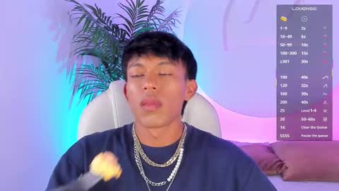 Santii online show from October 27, 2025, 10:03 pm