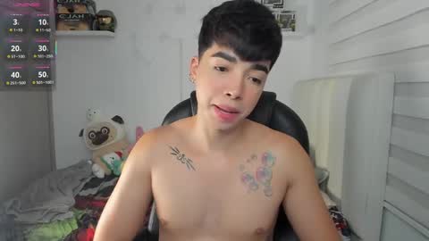 Snapshot of santy7u7 chatting on April 19, 2026, 1:32 pm Mr. Santiago online show from April 19, 2026, 1:32 pm