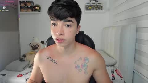 Snapshot of santy7u7 chatting on April 28, 2026, 1:49 pm Mr. Santiago online show from April 28, 2026, 1:49 pm