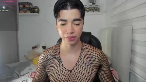 Snapshot of santy7u7 chatting on May 3, 2026, 1:28 pm Mr. Santiago online show from May 3, 2026, 1:28 pm