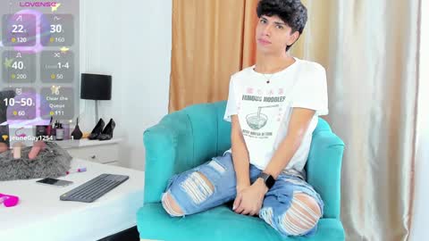 Santiago Carrington online show from January 24, 2025, 4:06 pm