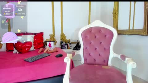 Santiago Carrington online show from February 4, 2025, 7:00 pm