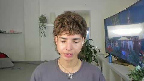 Snapshot of santy_kitty chatting on November 12, 2025, 2:23 am kitty online show from November 12, 2025, 2:23 am