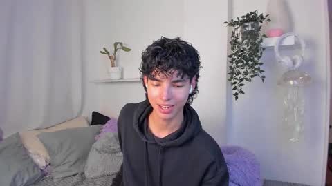 kitty online show from February 11, 2026, 12:37 am