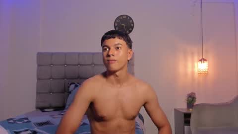 santy_stump online show from November 6, 2025, 8:43 pm