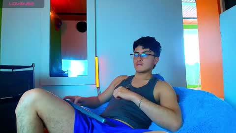 Santyago online show from November 25, 2025, 7:14 pm