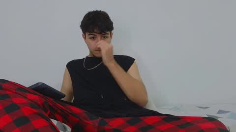 santybig18 online show from February 6, 2025, 7:13 am