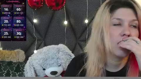 Snapshot of sanyaseraphine0 chatting on November 14, 2025, 7:23 pm sanyaseraphine0 online show from November 14, 2025, 7:23 pm