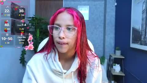 Snapshot of saphiire_ chatting on April 20, 2026, 12:41 pm saphi online show from April 20, 2026, 12:41 pm