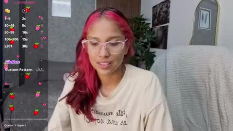 Snapshot of saphiire_ chatting on May 3, 2026, 4:46 pm saphi online show from May 3, 2026, 4:46 pm
