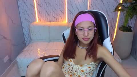 Online 800 to 1400 online show from December 4, 2025, 12:58 pm