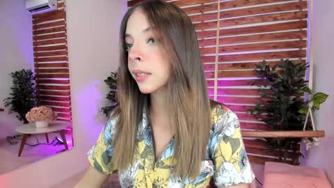 Snapshot of sapphire_venus chatting on December 4, 2024, 9:46 pm Valerin online show from December 4, 2024, 9:46 pm