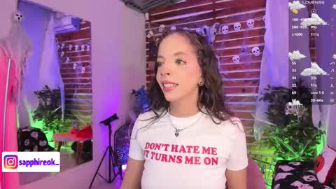 Snapshot of sapphire_venus chatting on October 17, 2025, 2:59 am Valerin online show from October 17, 2025, 2:59 am