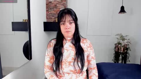 Snapshot of sara__michell chatting on October 20, 2025, 12:05 pm online show from October 20, 2025, 12:05 pm