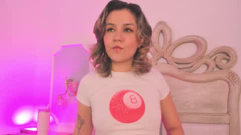 Sara online show from November 23, 2025, 4:01 am