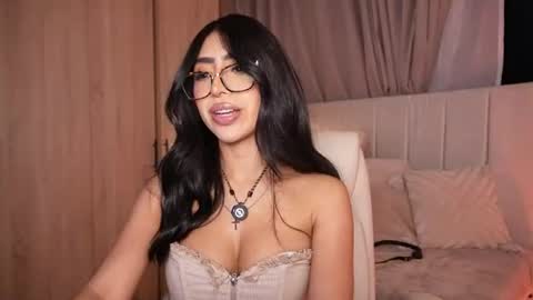 Snapshot of sara_albrecht chatting on July 9, 2026, 2:15 am Sara online show from July 9, 2026, 2:15 am