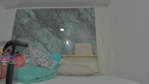 sara allenx online show from October 26, 2025, 11:49 am