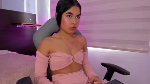 Snapshot of sara_as_ chatting on September 24, 2025, 1:58 pm sara_as_ online show from September 24, 2025, 1:58 pm
