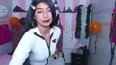 Snapshot of sara_caplerx chatting on October 17, 2025, 1:46 pm sarita online show from October 17, 2025, 1:46 pm