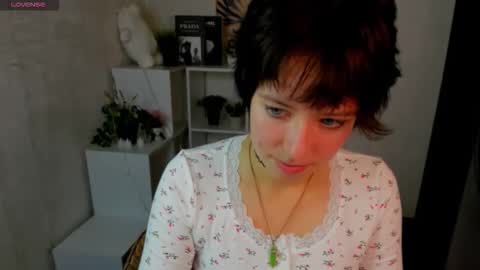 Sarah online show from October 8, 2025, 1:58 am