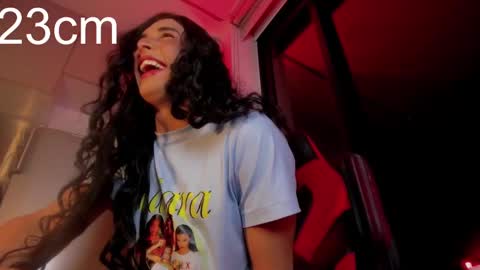 sara_hunter1 online show from October 4, 2025, 2:31 am