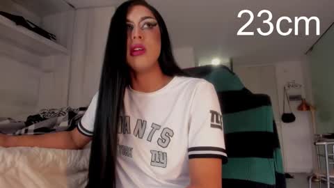 sara_hunter1 online show from October 12, 2025, 3:55 pm