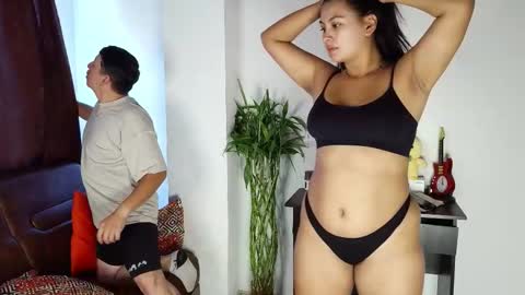 Snapshot of sara_mike666 chatting on October 9, 2025, 3:54 pm SARA MIK666 online show from October 9, 2025, 3:54 pm