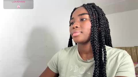 Sara online show from October 5, 2025, 8:51 pm