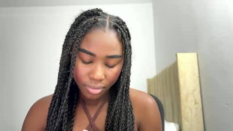 Sara online show from April 1, 2026, 7:00 pm