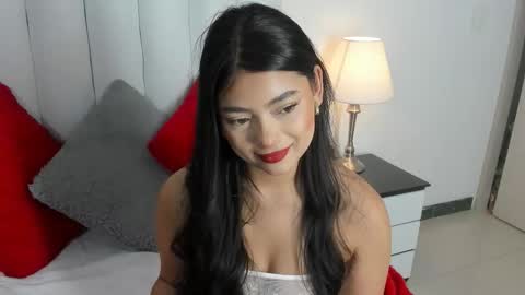 sara_owens7 online show from March 5, 2026, 8:27 pm