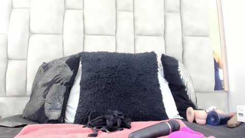 Snapshot of sara_puerta_ chatting on September 21, 2025, 1:35 pm Sara online show from September 21, 2025, 1:35 pm