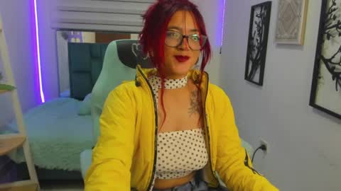 sara_red_x online show from June 7, 2026, 4:05 am