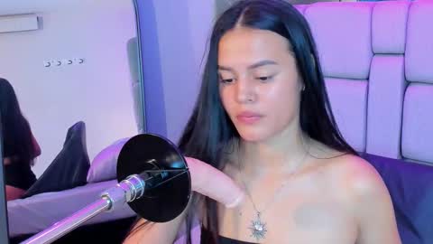 Sara  online show from November 26, 2025, 11:55 am