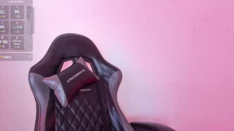 Snapshot of sara_roades chatting on November 14, 2025, 7:56 pm sara_roades online show from November 14, 2025, 7:56 pm