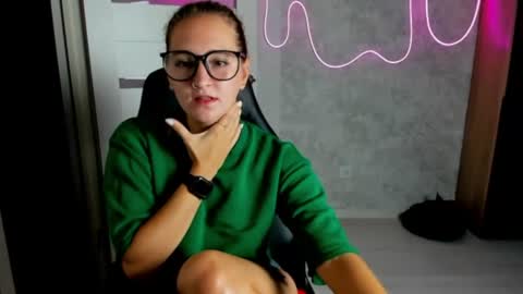 Sara online show from July 28, 2026, 5:23 pm