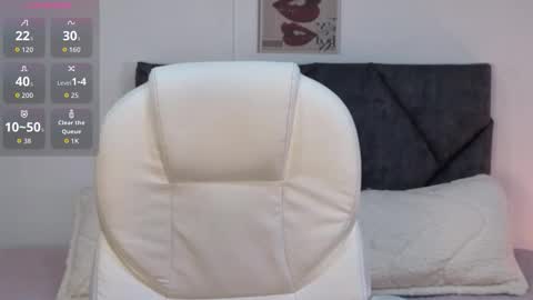 sara  online show from October 14, 2025, 12:17 pm