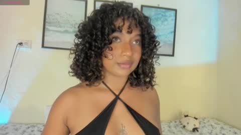 sara sofia online show from December 2, 2025, 11:34 pm