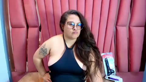 Snapshot of sara_thonson_ chatting on July 18, 2026, 3:54 am sara_thonson_ online show from July 18, 2026, 3:54 am